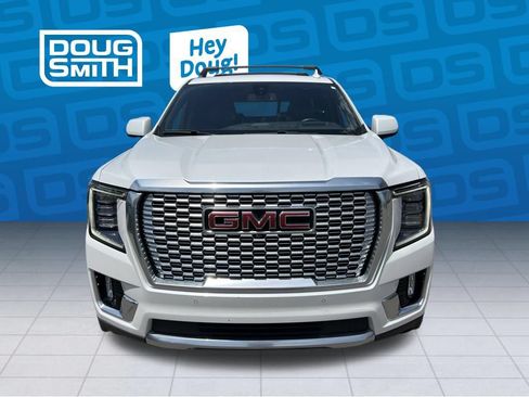 Used 2022 GMC Yukon Denali AWD/4WD image 8