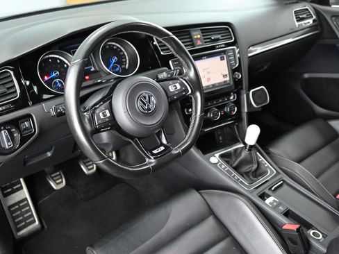 Used 2017 Volkswagen Golf R 4-Door AWD/4WD image 24