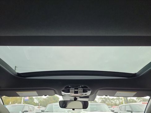 New 2026 Kia K4 GT-Line w/ GT-Line Sunroof Package FWD image 18