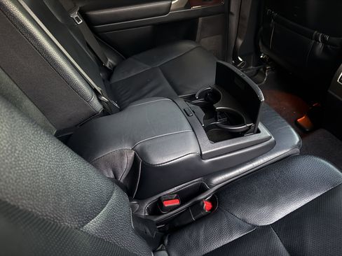 Used 2014 Lexus GX 460 image 34