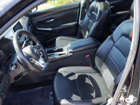 Used 2025 Nissan Sentra SR w/ SR Premium Package FWD image 15