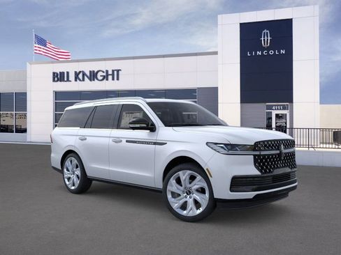 New 2025 Lincoln Navigator Black Label AWD/4WD image 7