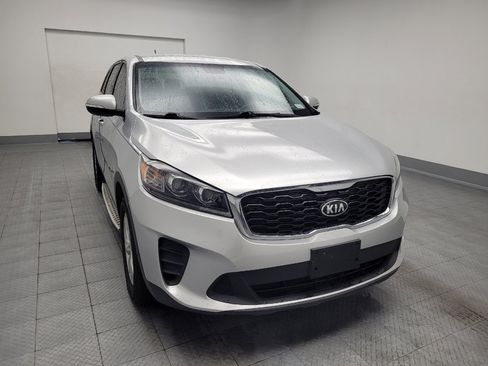 Used 2019 Kia Sorento L FWD image 14