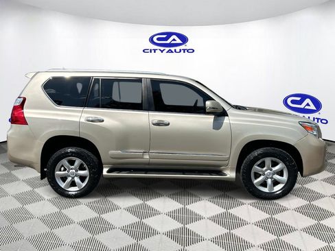 Used 2011 Lexus GX 460 Premium AWD/4WD image 2