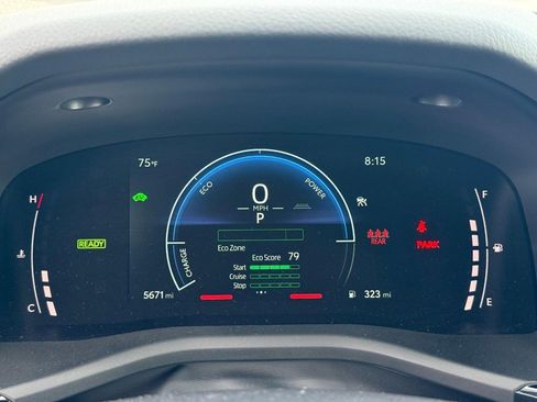 Used 2025 Toyota Camry LE FWD image 25