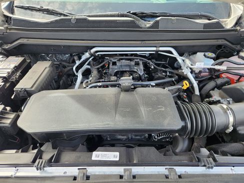 New 2026 GMC Canyon AT4X w/ LPO, Black Badging Package image 22