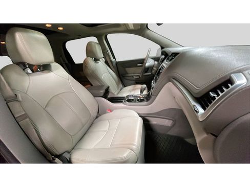 Used 2017 GMC Acadia Limited SLT image 18