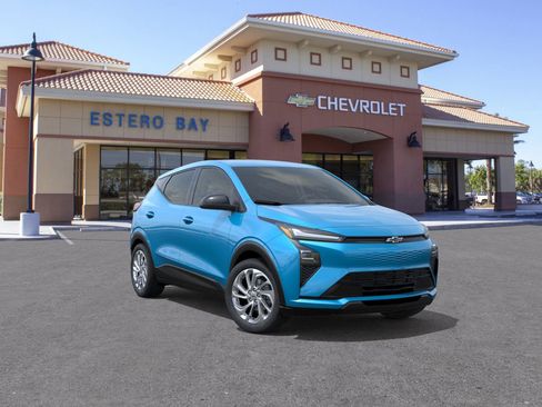 New 2027 Chevrolet Bolt LT w/ Comfort Package image 25