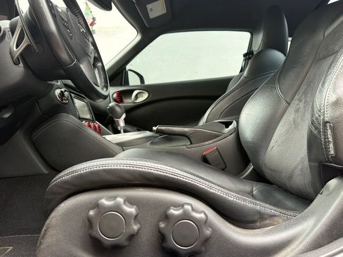 Used 2009 Nissan 370Z Touring w/ Sport Pkg RWD image 3