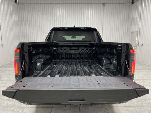 New 2026 GMC Sierra EV Elevation w/ LPO, Elevation Dark Package image 23