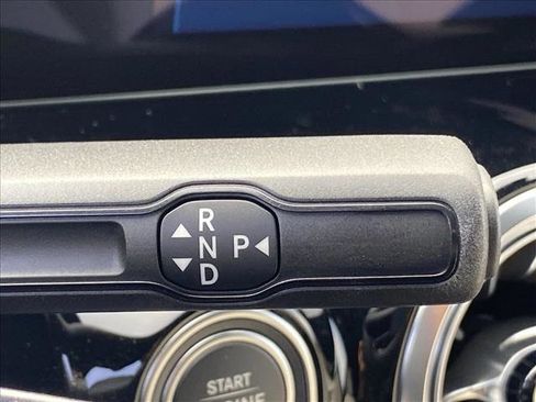 Certified 2025 Mercedes-Benz GLA 250 image 11