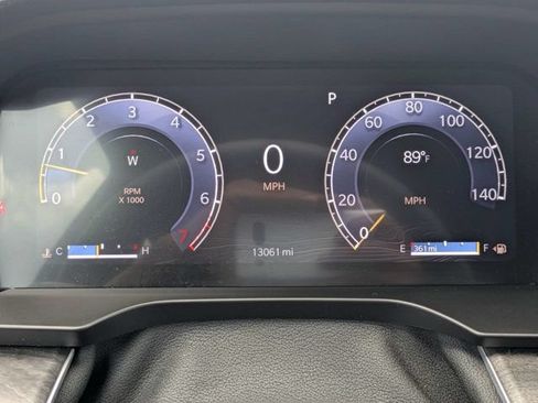 Used 2025 Jeep Grand Cherokee L Limited RWD image 30
