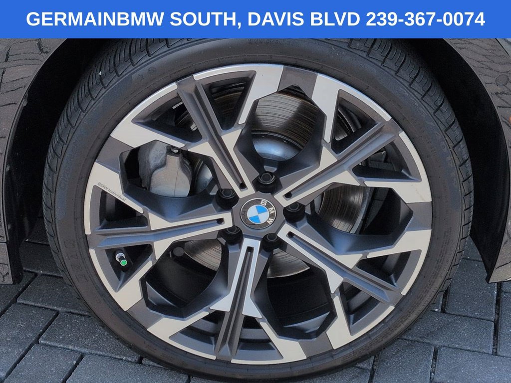 Certified 2025 BMW 330i xDrive Sedan w/ Premium Package AWD/4WD image 12