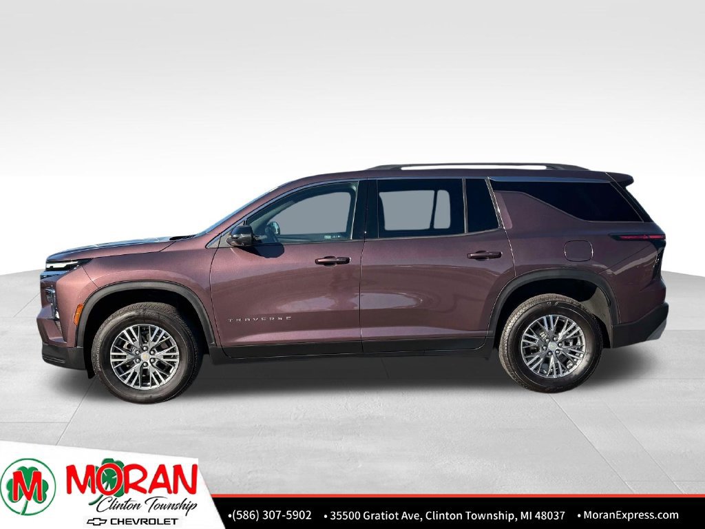 Used 2024 Chevrolet Traverse LT w/ LPO, Floor Liner Package FWD image 3