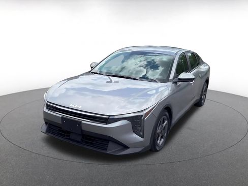 Used 2025 Kia K4 FWD image 4