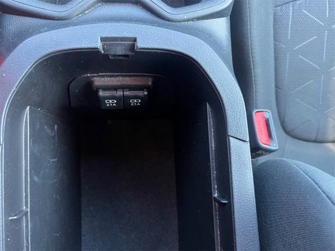 Used 2020 Toyota RAV4 XLE image 22