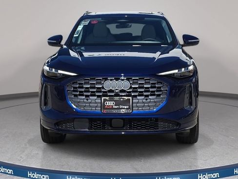 Used 2025 Audi Q5 Premium Plus w/ Premium Plus AWD/4WD image 3