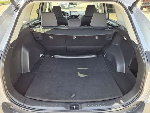 Used 2025 Toyota RAV4 XLE w/ Convenience Package FWD image 31