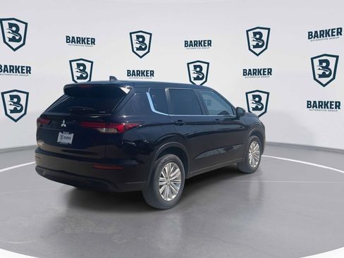 Used 2024 Mitsubishi Outlander ES AWD/4WD image 9