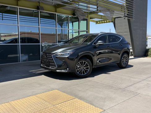 Used 2024 Lexus NX 250 FWD image 1