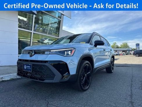 Certified 2026 Volkswagen Taos SE AWD/4WD image 2