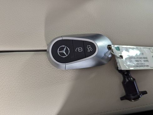 Used 2023 Mercedes-Benz C 300 4MATIC Sedan w/ Exclusive Trim Package image 25