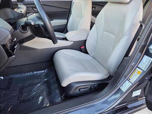 Used 2025 Honda Accord EX-L image 16
