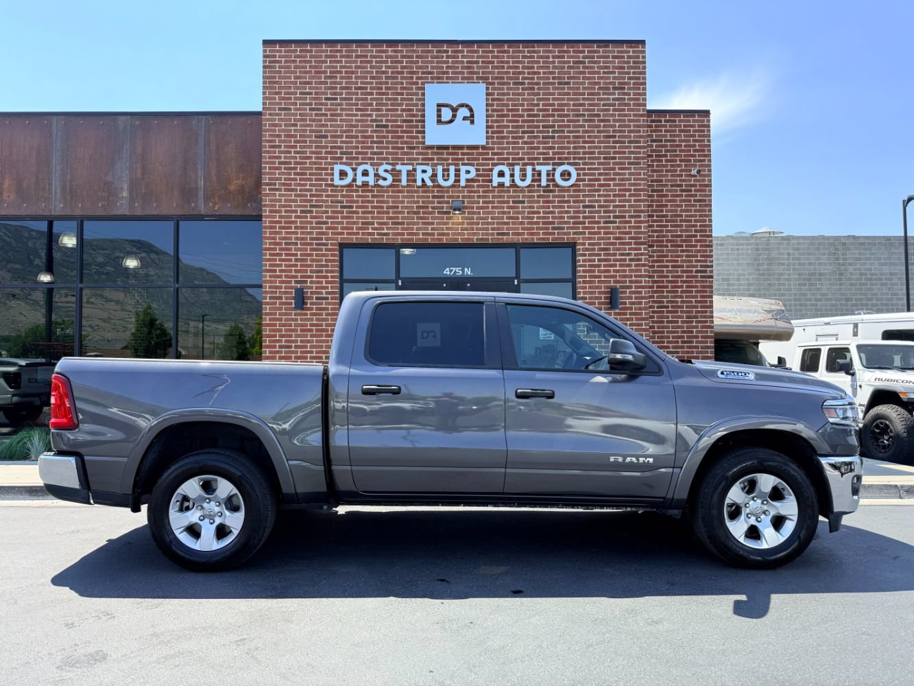 Used 2025 RAM 1500 Big Horn AWD/4WD image 8