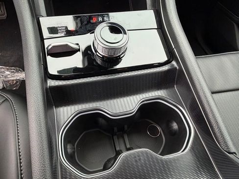 New 2025 Jeep Grand Cherokee Limited image 22