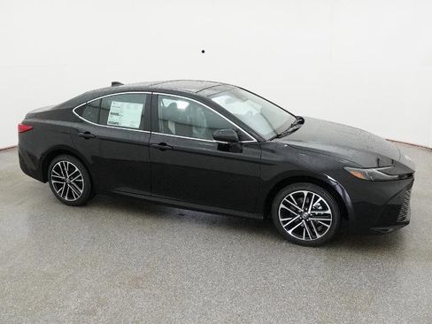 Used 2026 Toyota Camry XLE AWD/4WD image 20