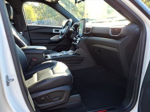 Used 2022 Ford Explorer ST w/ Equipment Group 401A image 15