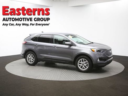 Used 2023 Ford Edge SEL image 45
