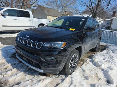 Used 2022 Jeep Compass Limited image 8