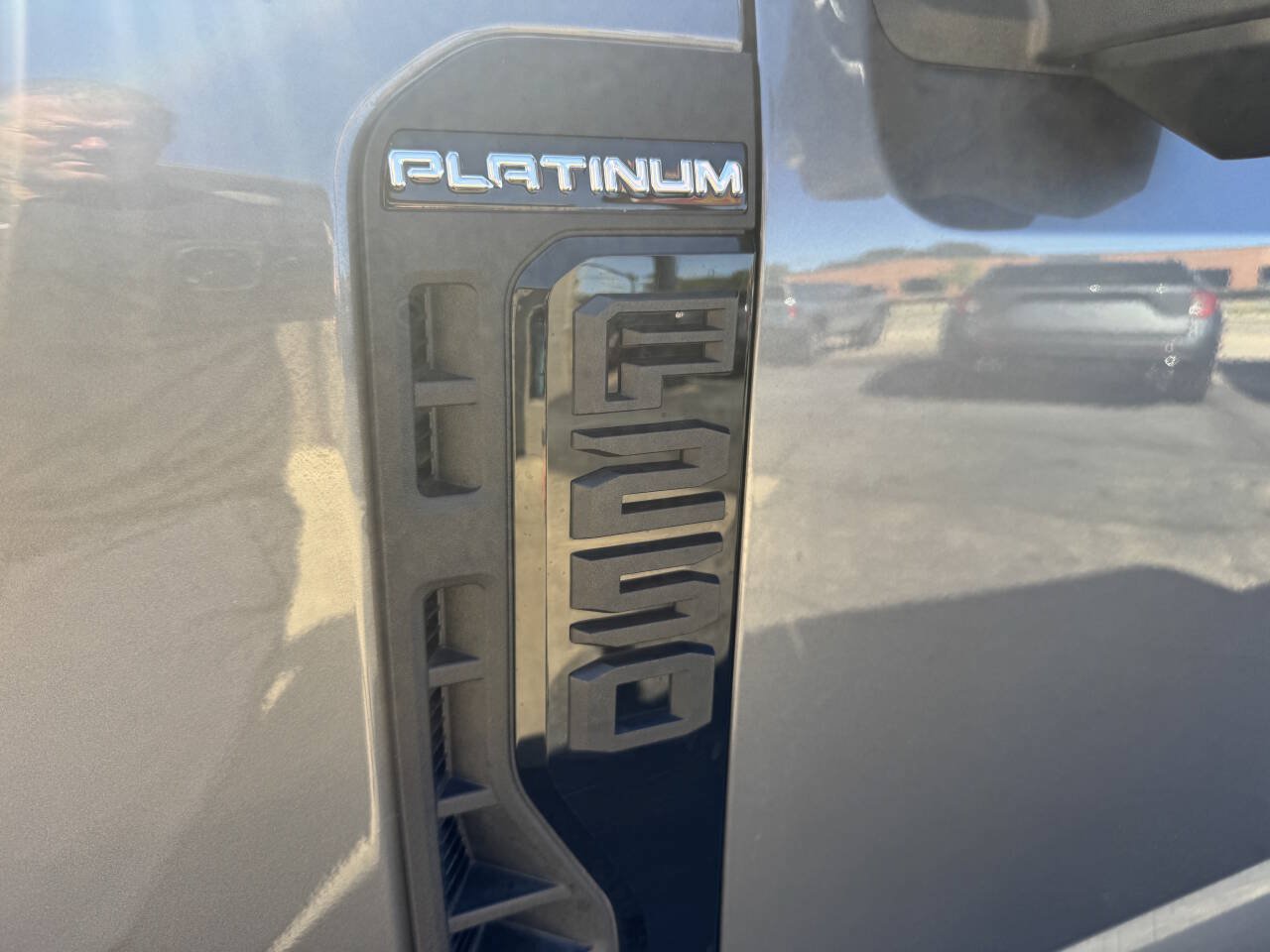 Used 2025 Ford F250 Platinum AWD/4WD image 32