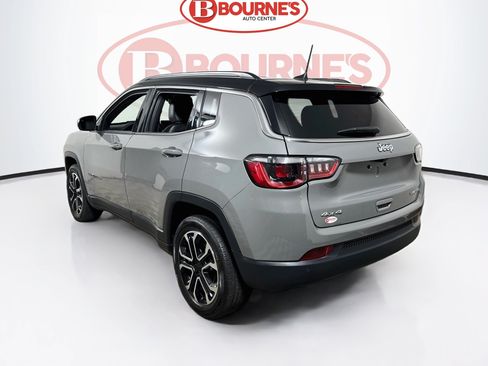 Used 2024 Jeep Compass Limited AWD/4WD image 7