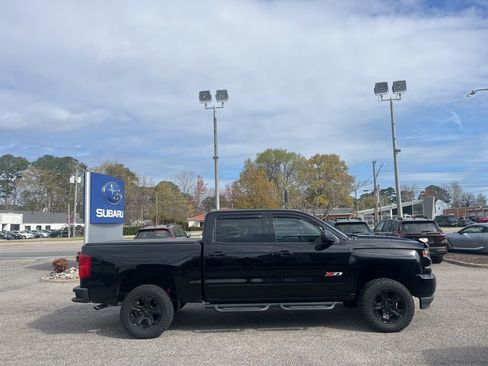 Used 2017 Chevrolet Silverado 1500 LTZ Z71 w/ LTZ Plus Package image 3