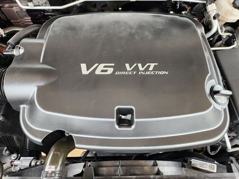 Used 2022 GMC Canyon AT4 image 31