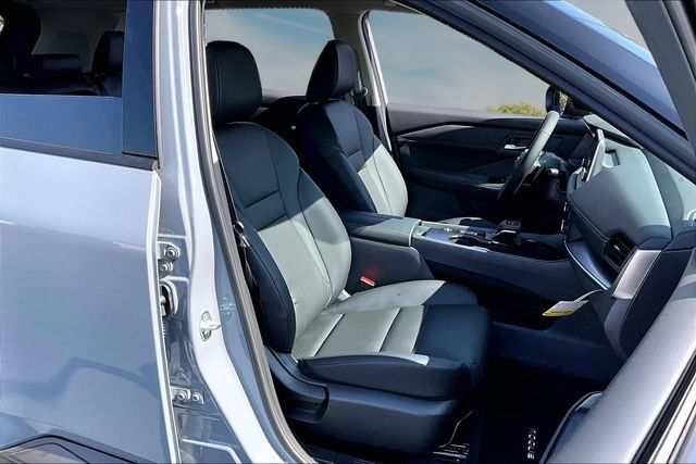New 2026 Nissan Rogue Dark Armor FWD image 11