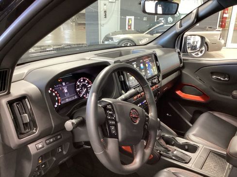 Certified 2025 Nissan Frontier PRO-4X w/ Pro Premium Package AWD/4WD image 18
