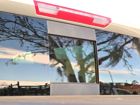 Used 2022 Chevrolet Silverado 1500 LT Trail Boss w/ LT Trail Boss Premium Package image 31