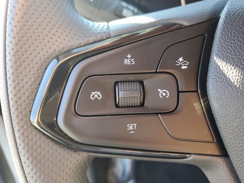 Used 2026 Chevrolet Trax LT image 28