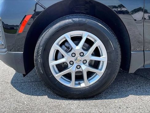 Used 2023 Chevrolet Equinox LS AWD/4WD image 7
