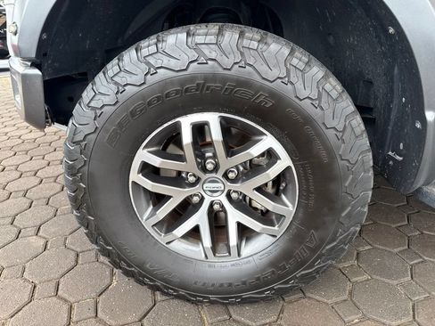 Used 2018 Ford F150 Raptor AWD/4WD image 9