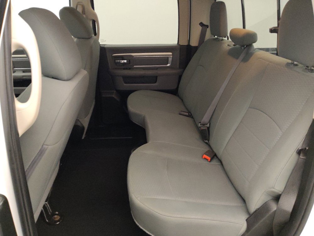 Used 2019 RAM 1500 Classic SLT RWD image 18