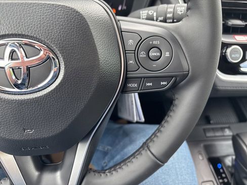 Certified 2026 Toyota Corolla Cross LE AWD/4WD image 23