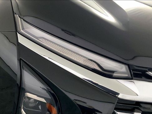 Used 2025 Chevrolet Equinox LT w/ Convenience Package II image 26