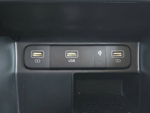 Certified 2023 Kia Sorento EX image 22