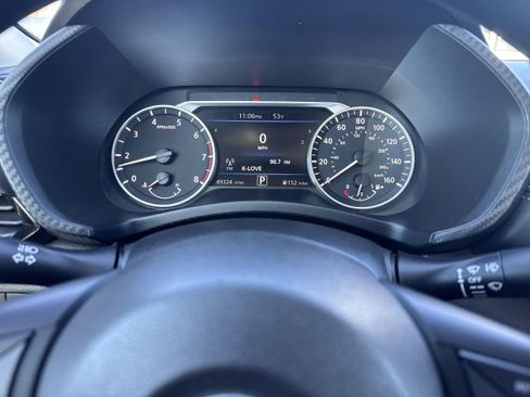 Used 2024 Nissan Sentra SV FWD image 16