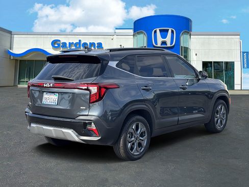 Used 2024 Kia Seltos S AWD/4WD image 6