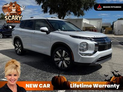 New 2025 Mitsubishi Outlander SE